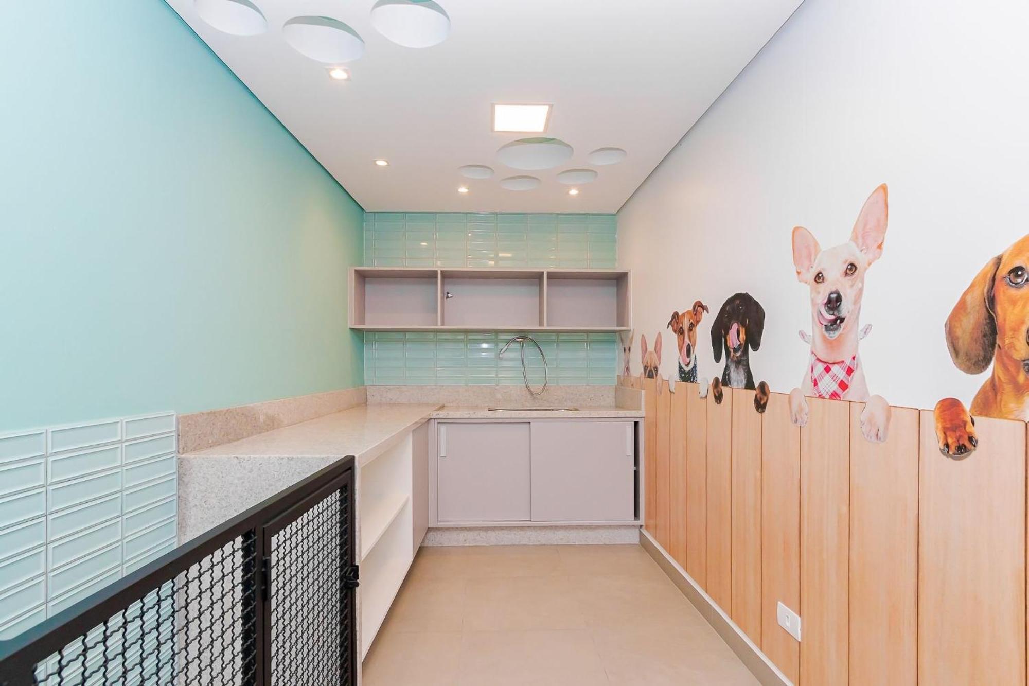 Easy Life Campos Sales -